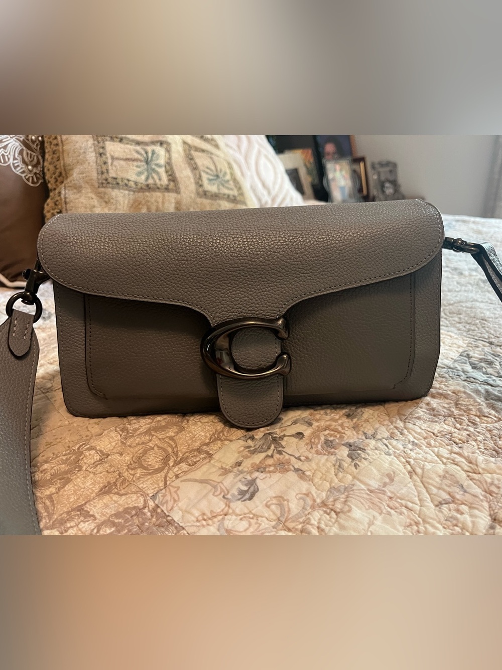 Coach Tabby Shoulder bag 26Gray Pebbled Leather Clutch with Black 'C' Buckle